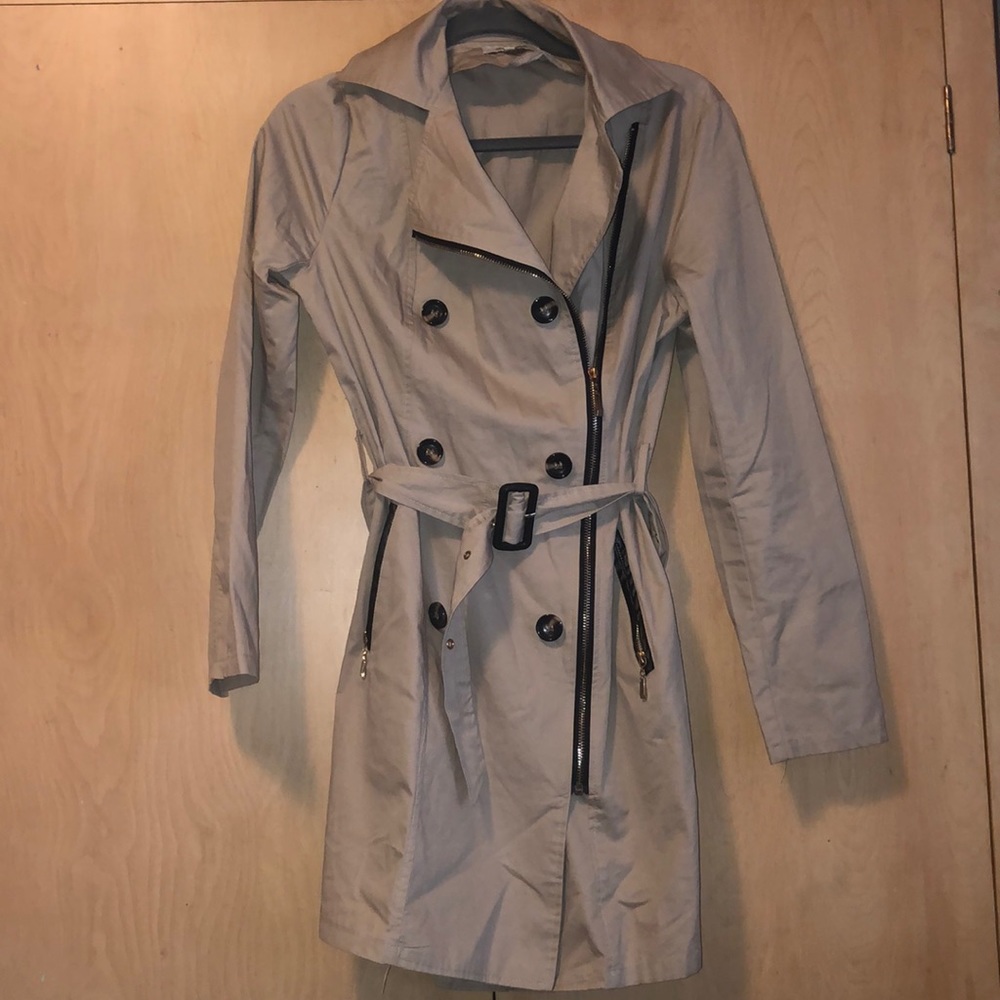 Trench coat